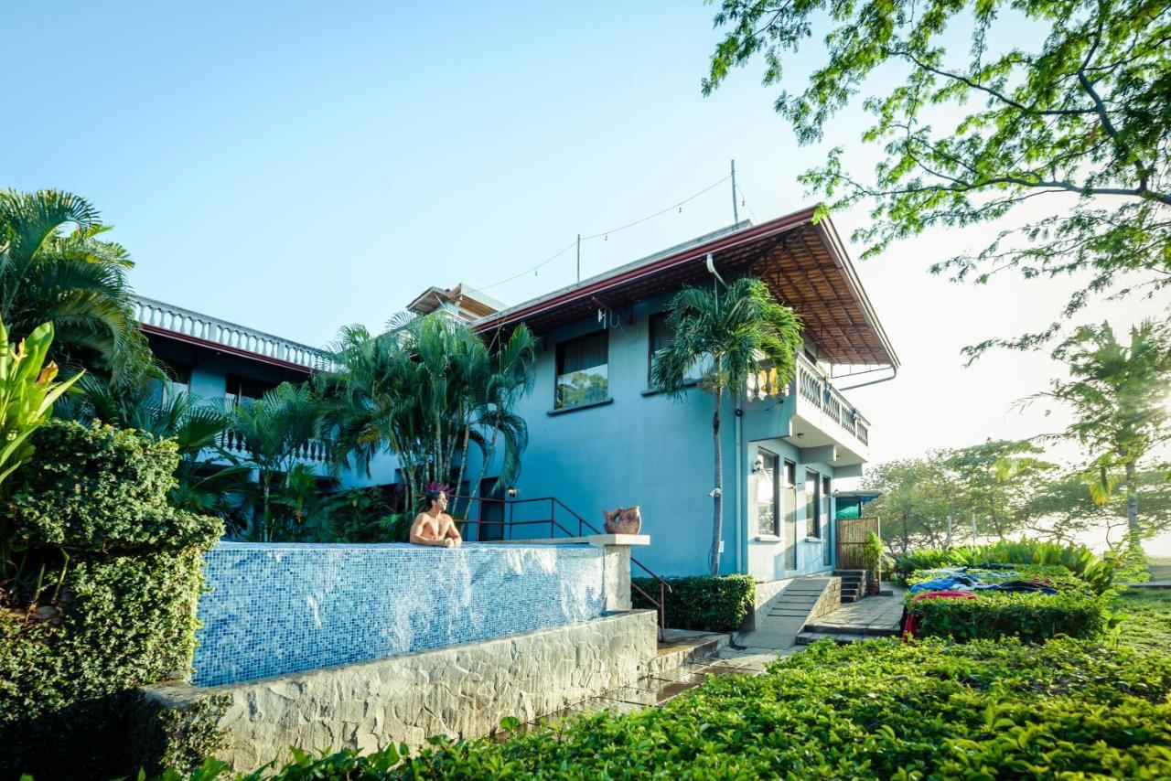 Witch'S Rock Surf Camp Tamarindo Exterior photo