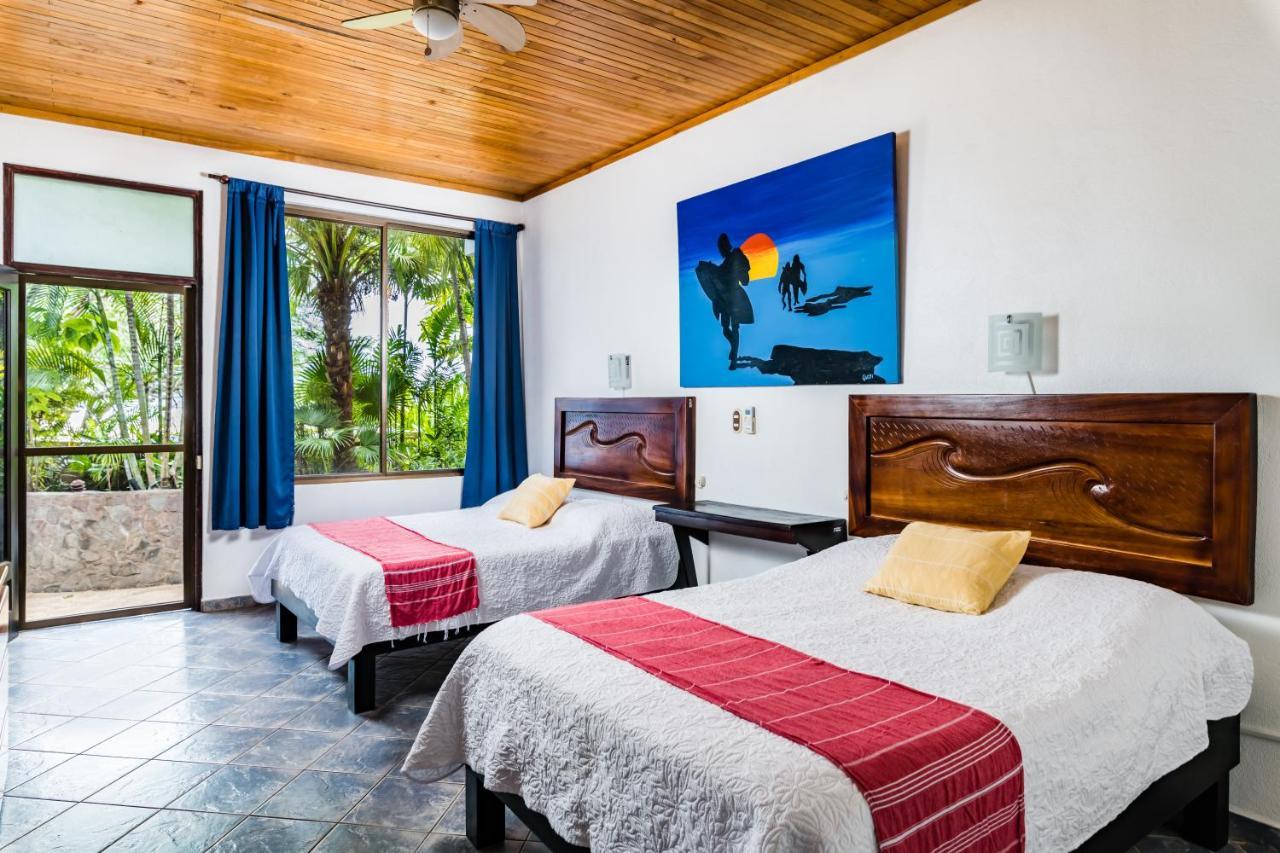Witch'S Rock Surf Camp Tamarindo Exterior photo